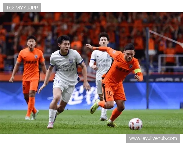 云南玉昆张宸梁右路稳定表现,全面提升对抗能力 云南玉昆张宸梁右路稳定表现,全面提升对抗能力