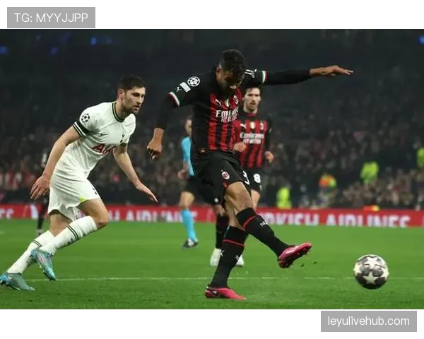 VAR与战术犯规：评论英超本月对“战术性黄牌”的判罚尺度变化